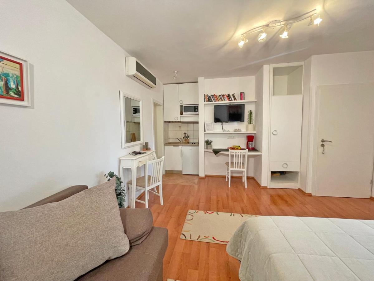 Studio Apartments Andrijana Млини Экстерьер фото