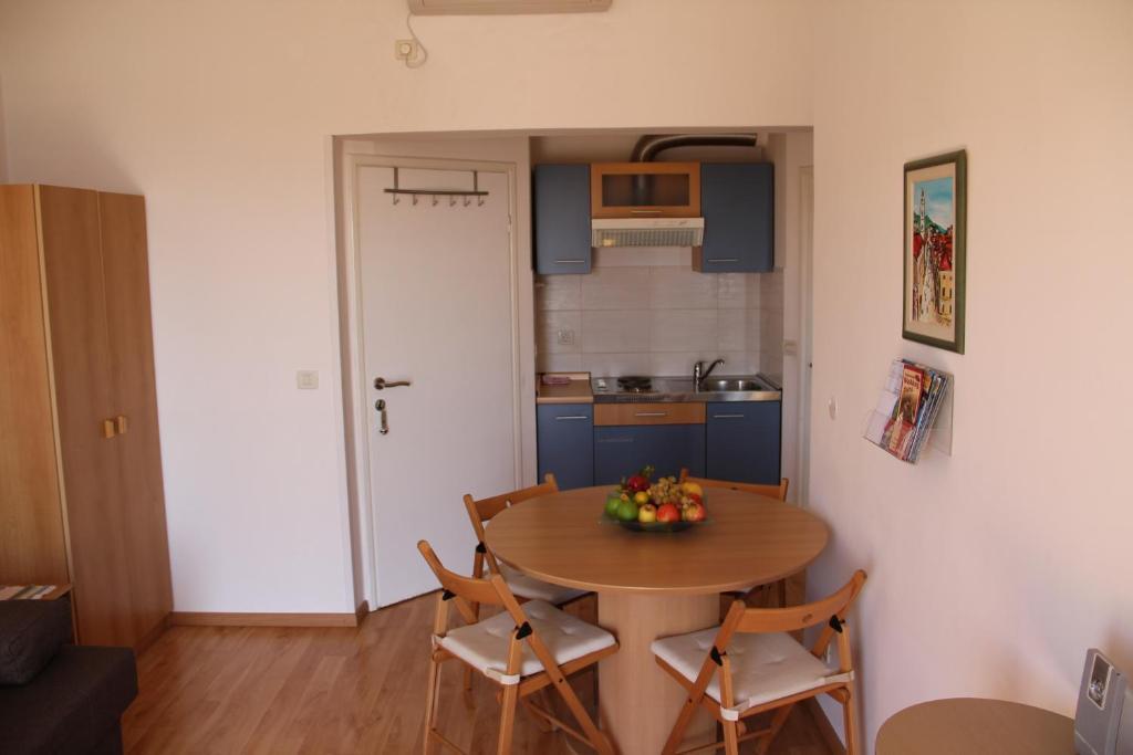 Studio Apartments Andrijana Млини Номер фото